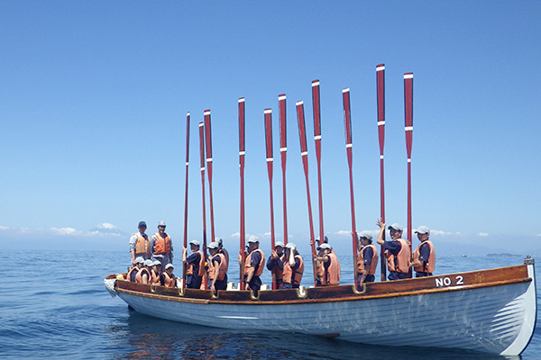 海洋科学高等学校 カッター漕艇実習の写真