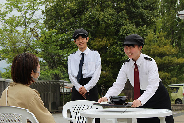 海洋高等学校の取り組み 高校生レストランの写真01